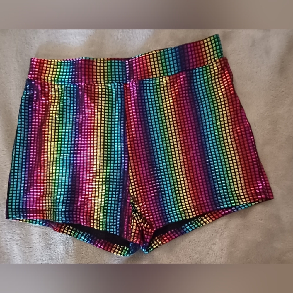 NWT Shein Sxy M/6 Shiny Mermaid Fish Scale Rainbow Pull-on Booty Shorts Festival